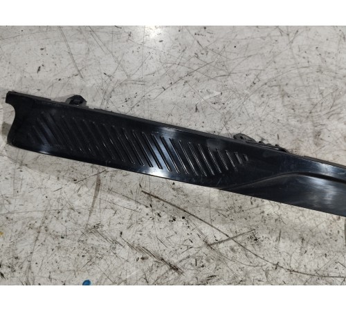 Накладка торпедо декоративная