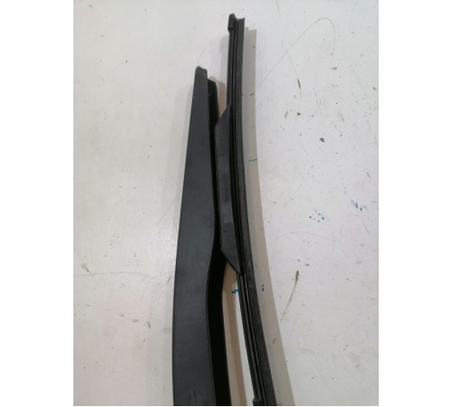 Поводок стеклоочистителя задний