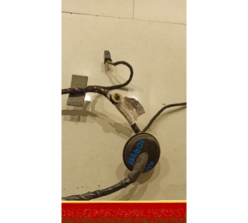 Электропроводка двери (передняя, левая)