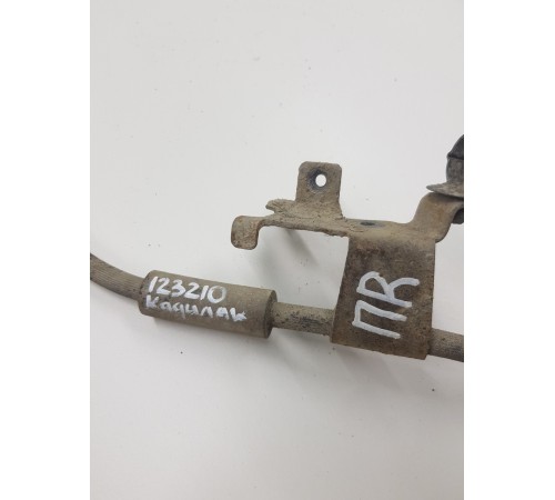 Тормозной шланг передний правый