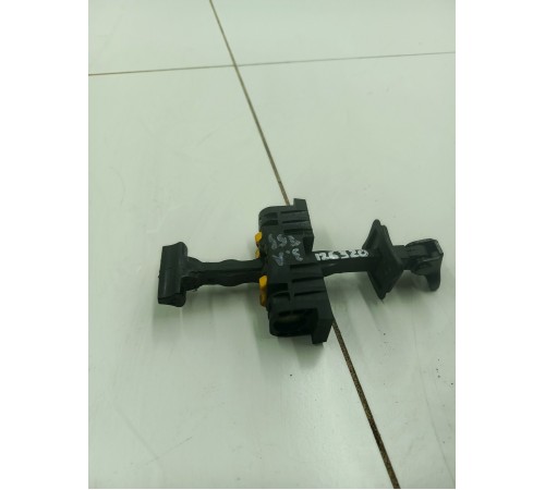 Ограничитель двери задний левый