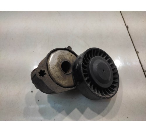 Ролик-натяжитель