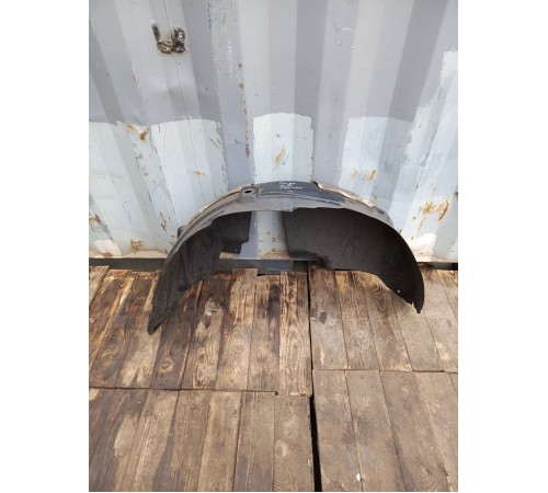 Подкрылок локер задний правый