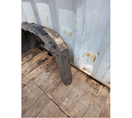 Подкрылок локер задний правый