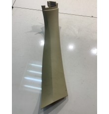 Обшивка двери багажника (левая)