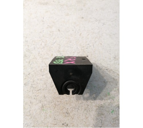 Ручка открывания капота