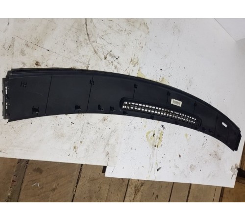 Накладка стойки лобового стекла