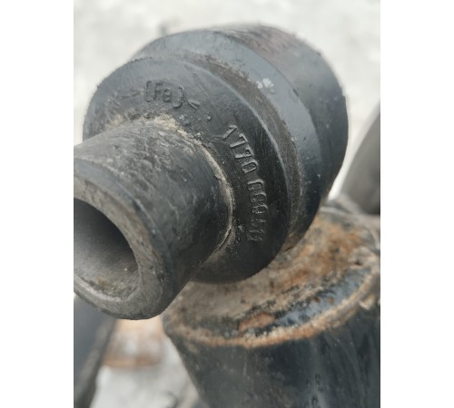 Амортизатор передний левый