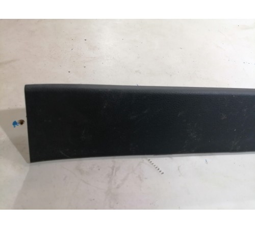 Накладка порога передняя левая внутренняя