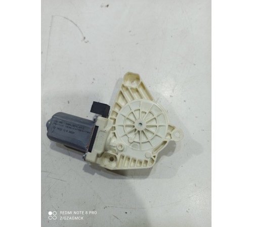 Моторчик стеклоподъемника (задний левый)