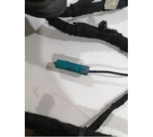 Электропроводка двери крышки багажника