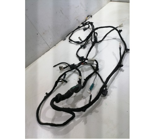 Электропроводка двери крышки багажника