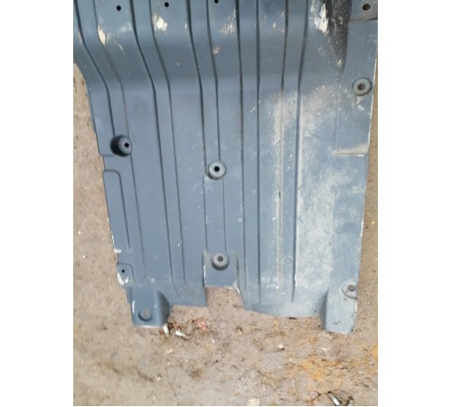 Защита антигравийная правая