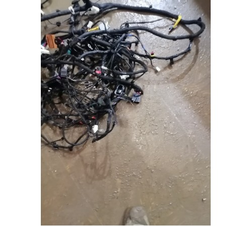 Электропроводка салона