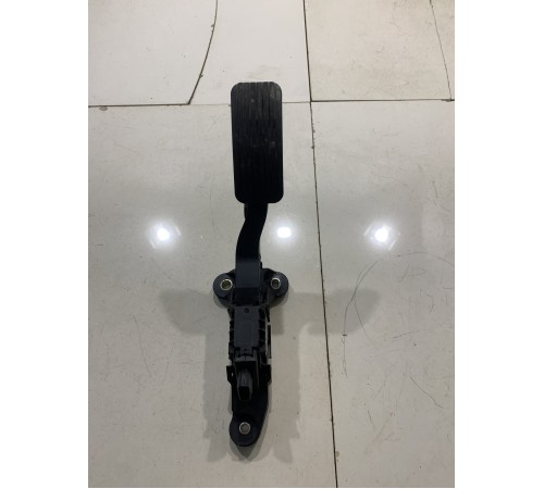 Педаль газа