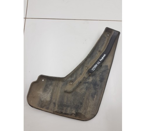 Брызговик задний левый