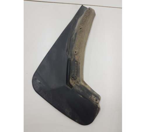 Брызговик задний левый