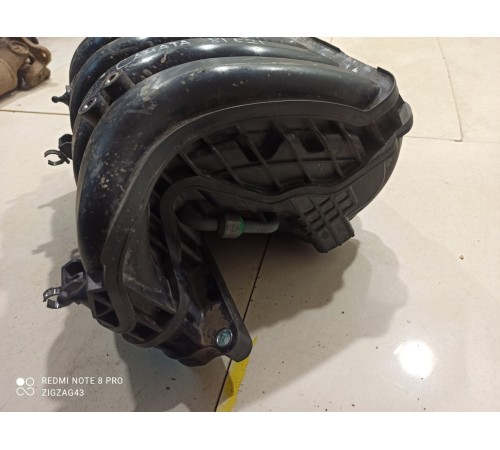 Впускной коллектор