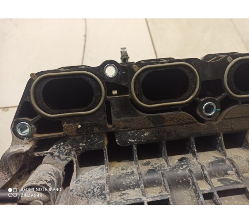 Впускной коллектор