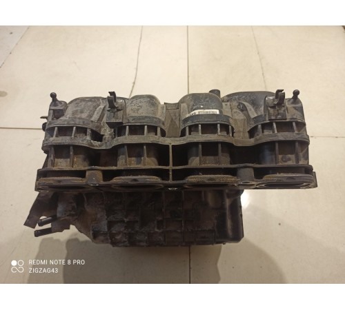 Впускной коллектор