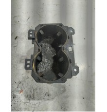 Подстаканник центральной консоли