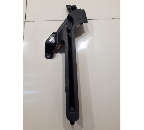 Направляющая шторки багажника (левая)