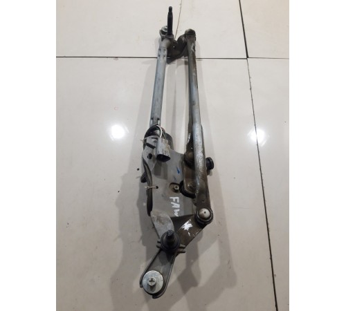 Трапеция стеклоочистителей в сборе с моторчиком