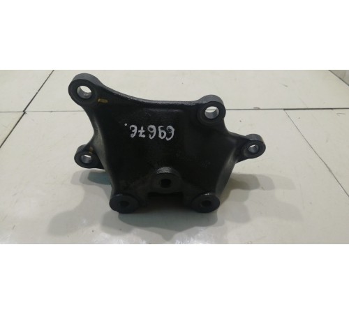 Кронштейн левой опоры двигателя