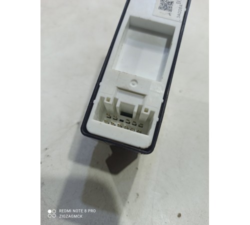 Кнопка стеклоподъемника (задняя левая)