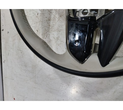 Рулевое колесо (руль)