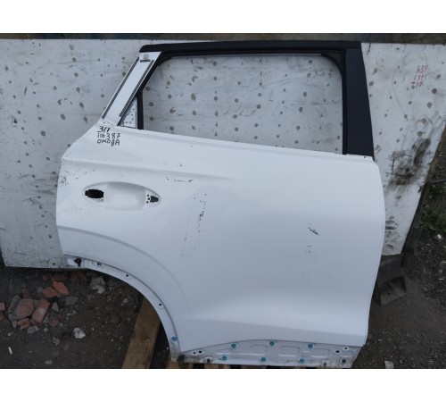 Дверь задняя правая