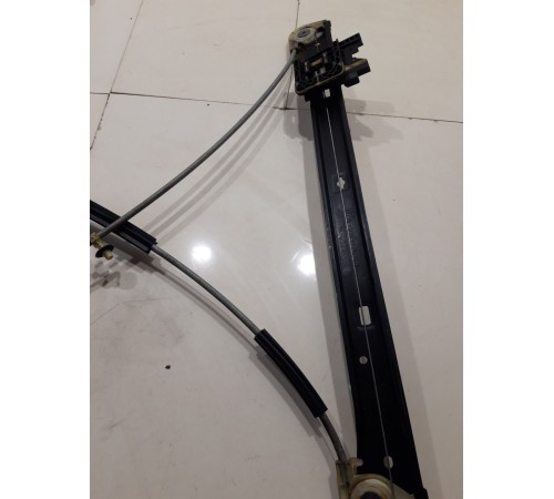 Стеклоподъемник (передний, правый)