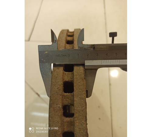 Тормозной диск(передний правый)