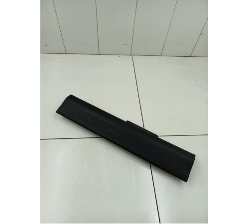 Накладка порога передняя левая