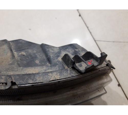 Фара противотуманная (передняя правая)