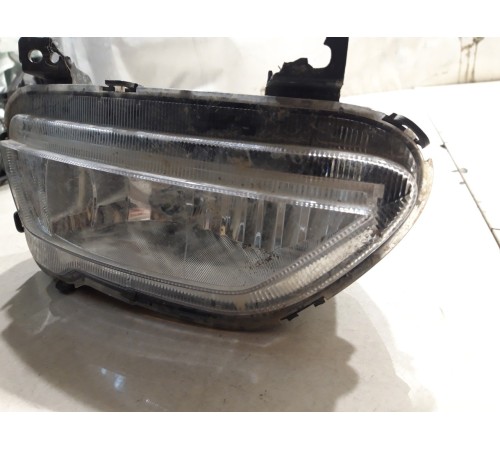 Фара противотуманная (передняя правая)