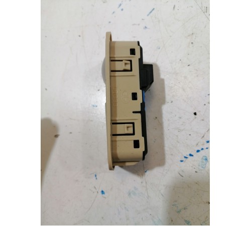 Плафон салона левый