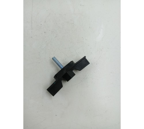 Крепление запасного колеса