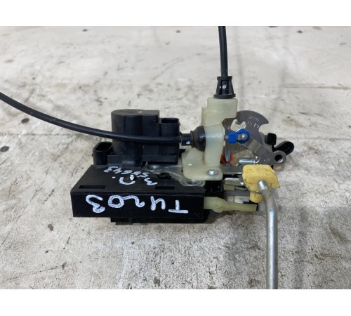 Замок двери задней правой