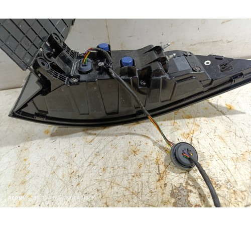 Фонарь задний левый