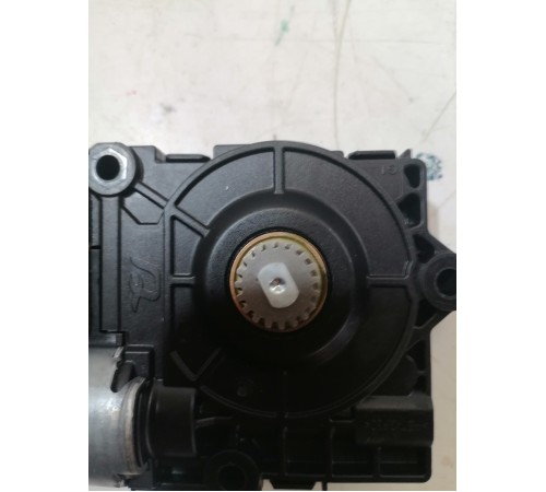 Моторчик люка крыши 