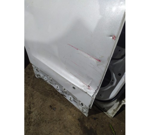 Дверь (задняя, правая)