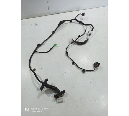 Электропроводка двери (задняя левая)