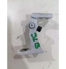 Петля двери задняя левая верхняя