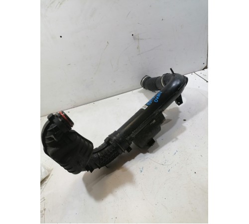 Патрубок воздушного фильтра