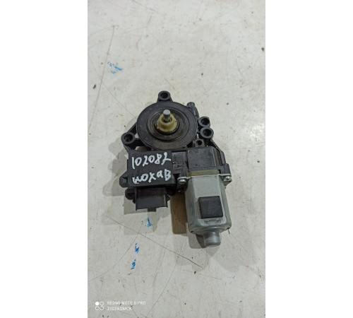 Моторчик стеклоподъемника передний левый