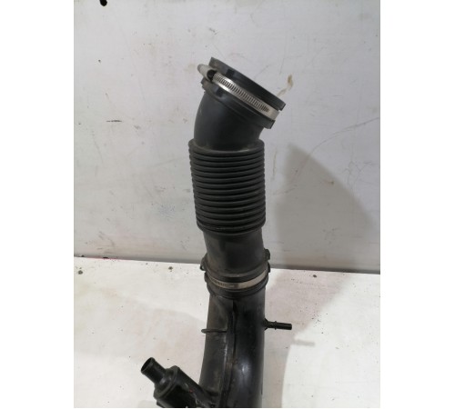 Патрубок воздушного фильтра