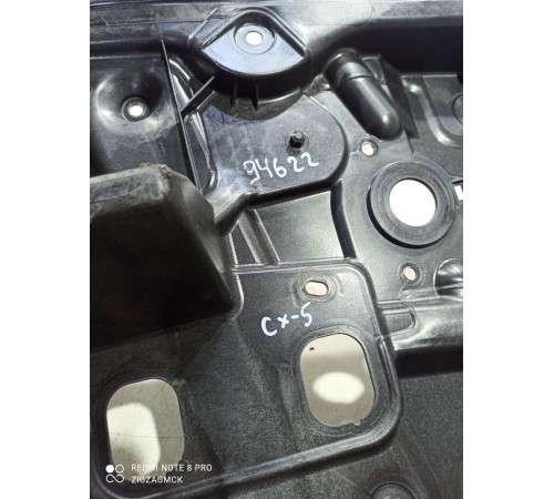 Пластик дверной карты передний левый