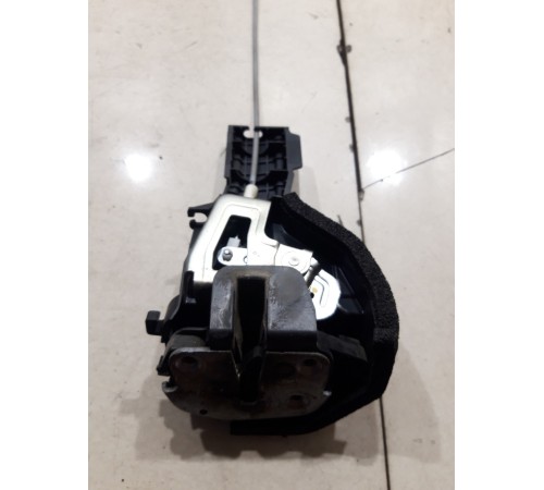 Замок правой сдвижной двери задний