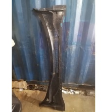 Жабо лобового стекла под дворники